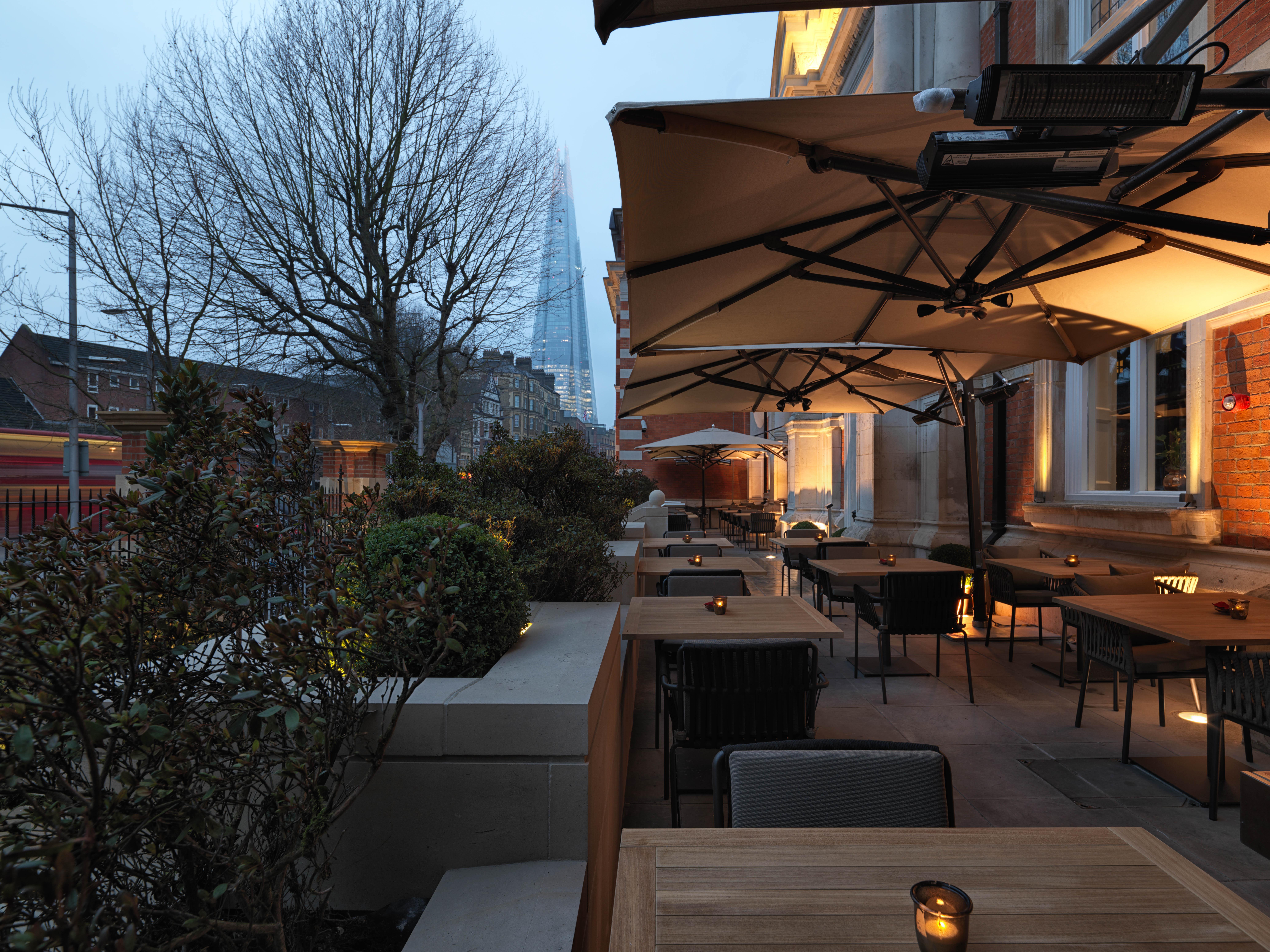 فندق ذا لاليت لندن المظهر الخارجي الصورة The terrace at the River Café