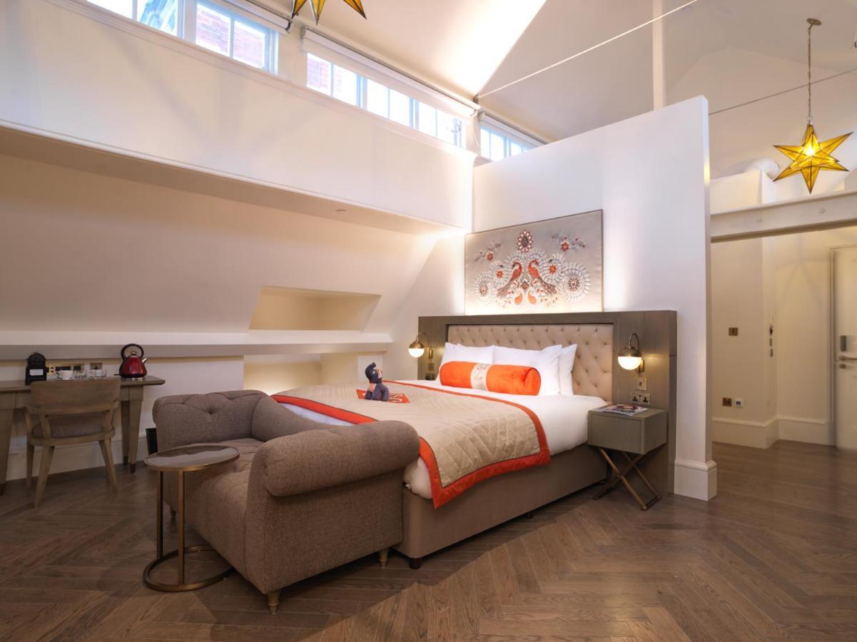 فندق ذا لاليت لندن المظهر الخارجي الصورة A bedroom at The Ivy Hotel