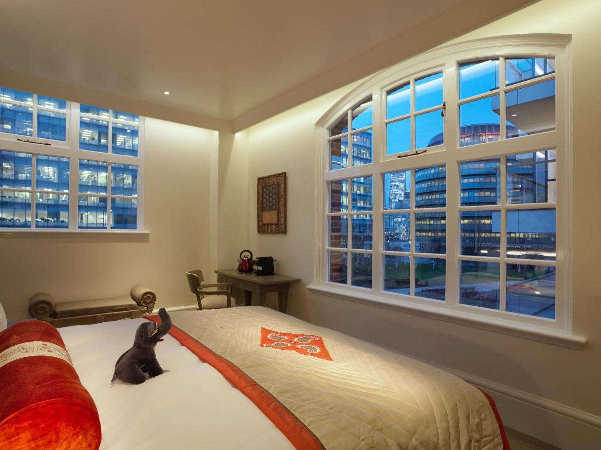 فندق ذا لاليت لندن الغرفة الصورة A bedroom at the Mandarin Oriental, London
